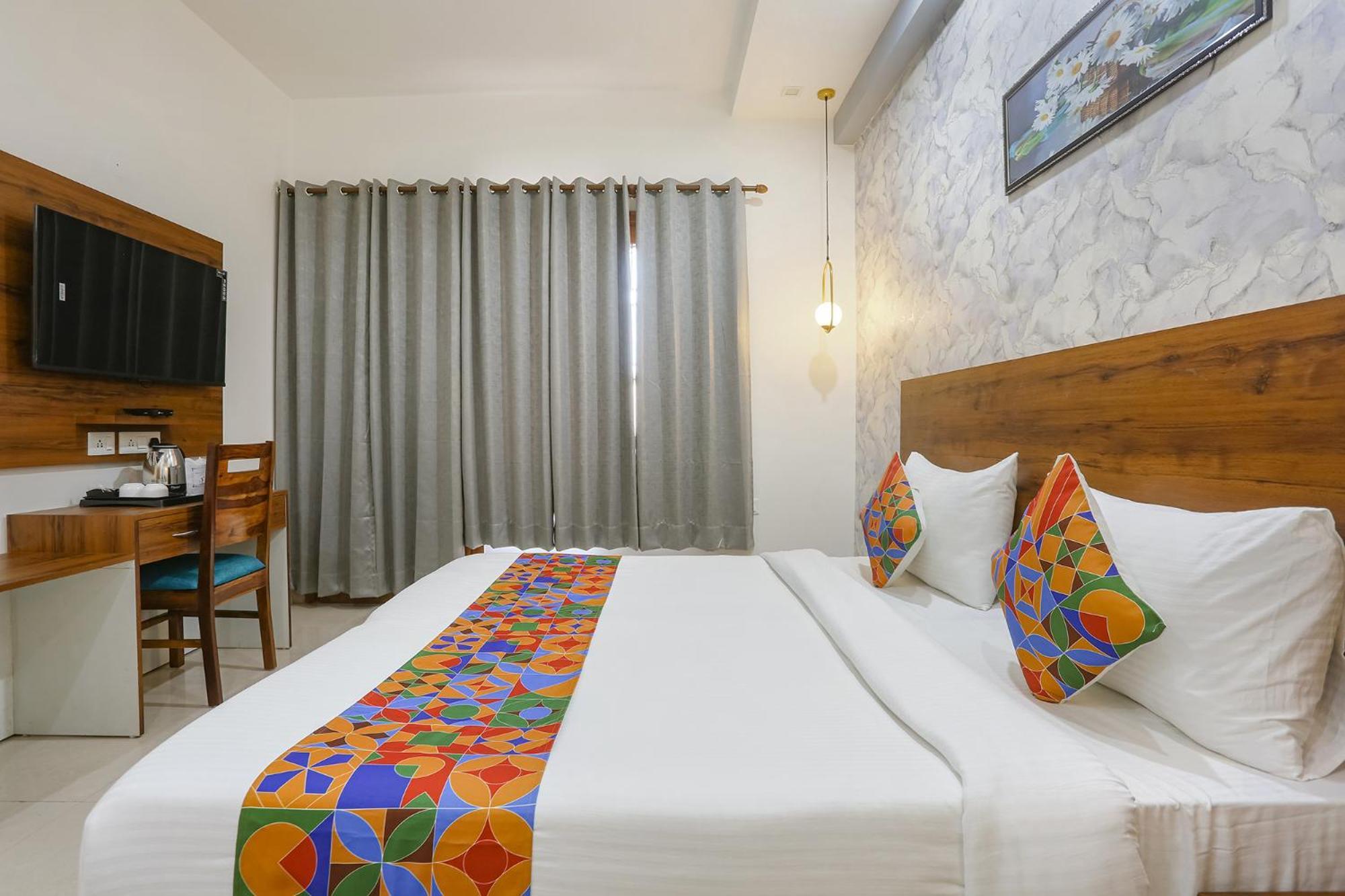 Fabhotel New Journey Hospitality غورغاون المظهر الخارجي الصورة