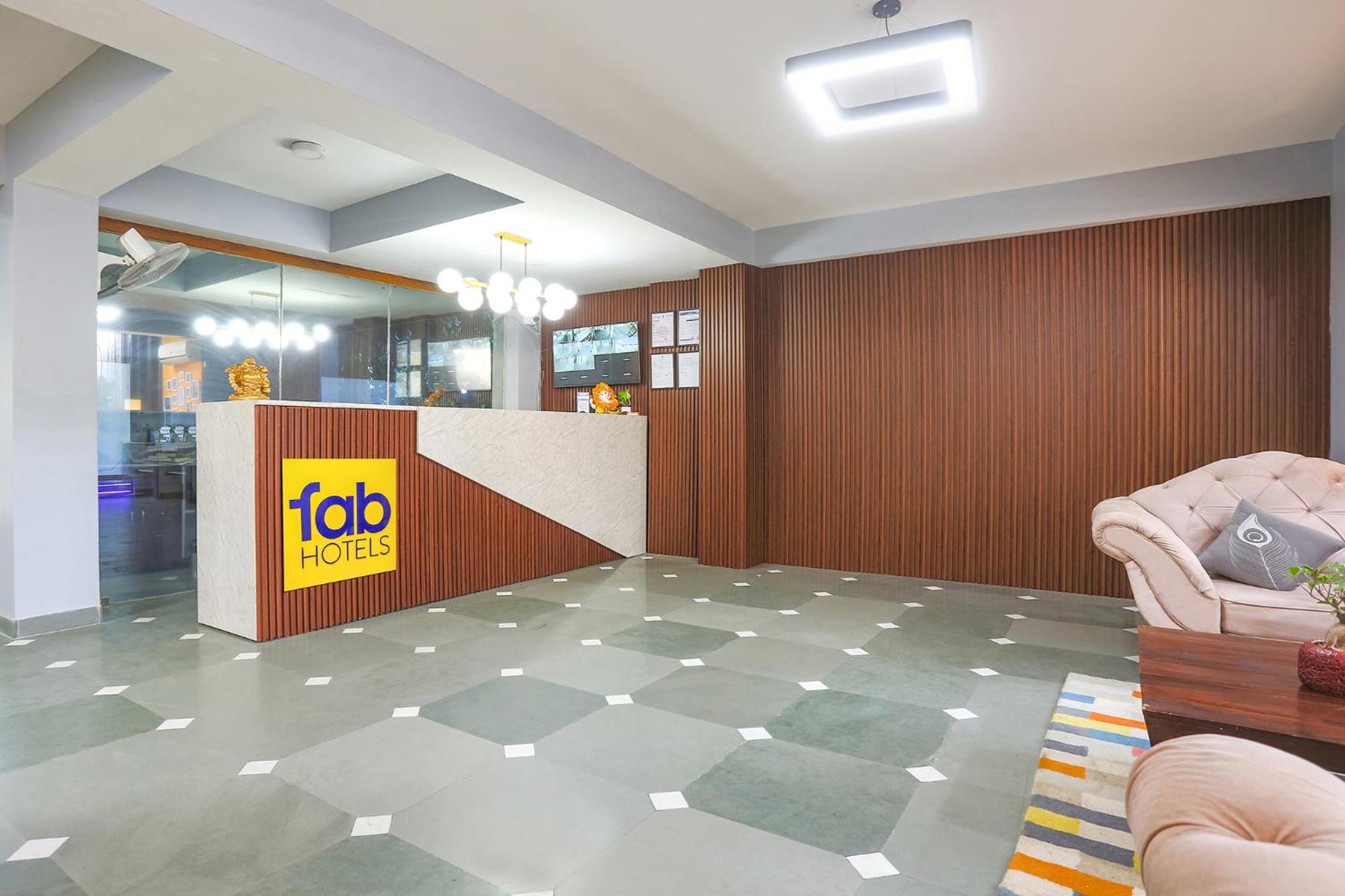Fabhotel New Journey Hospitality غورغاون المظهر الخارجي الصورة
